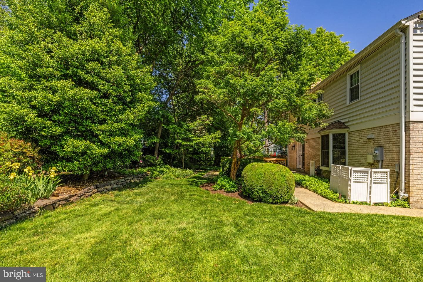 9716 Bunchberry Place photo 114