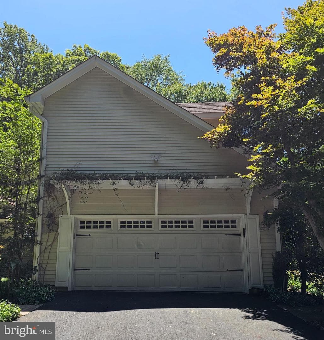 3611 Woodhill Place photo 9