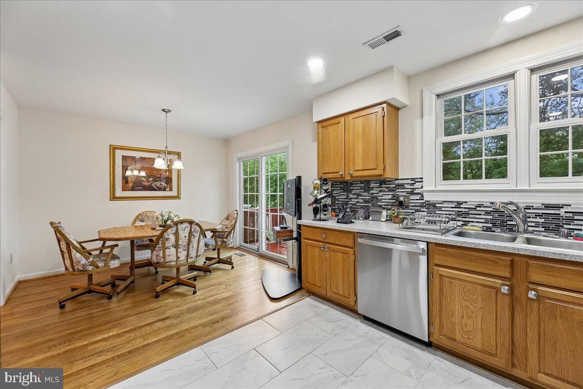 6488 Sharon Kay Court photo 11
