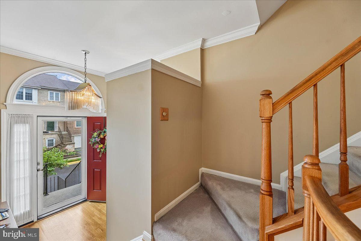 6488 Sharon Kay Court photo 5