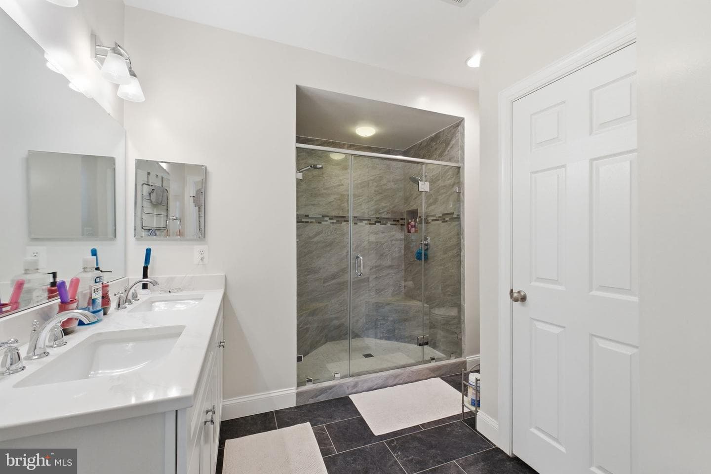 5725 Callcott Way #b photo 14