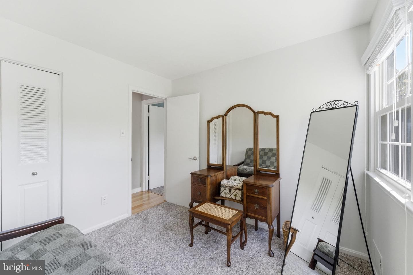 7221 Galgate Drive photo 34
