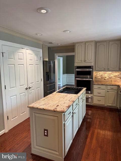 2304 Lakeshire Drive photo 22