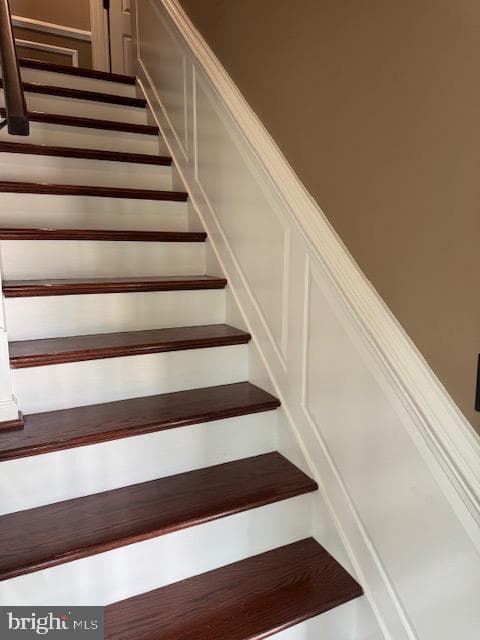 2304 Lakeshire Drive photo 28