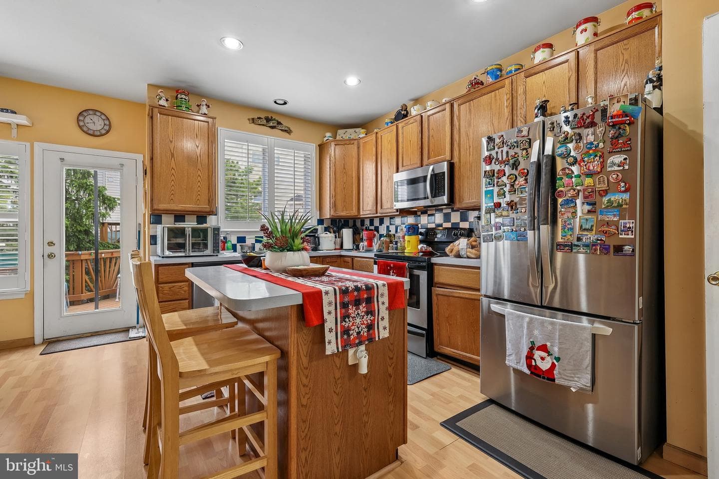 2525 James Madison Circle photo 5