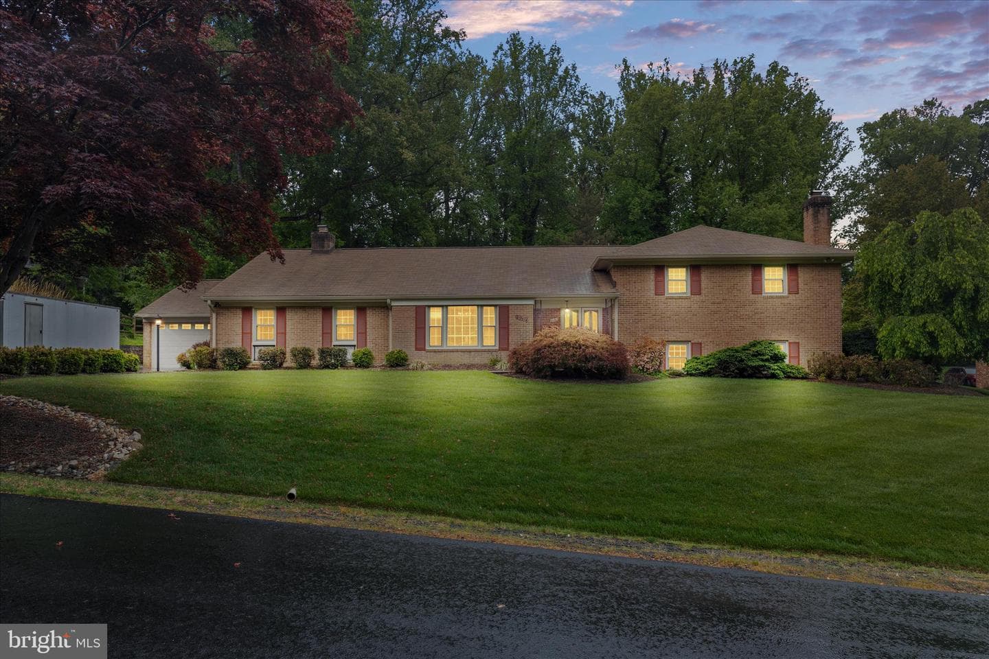 10205 Old Hunt Road photo 4