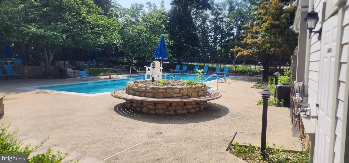 4417 Fair Stone Drive #303 photo 19