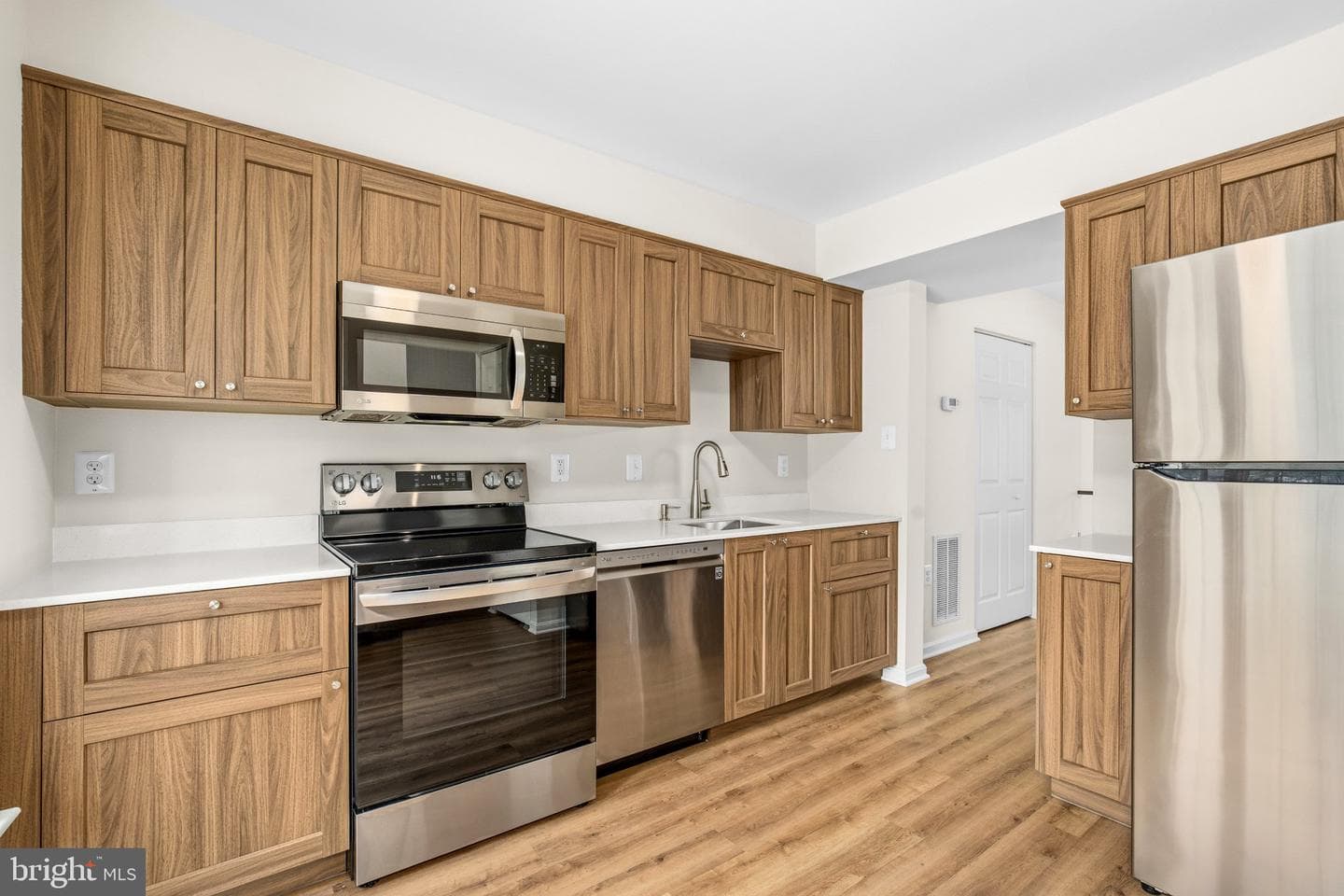5428 New London Park Drive photo 8