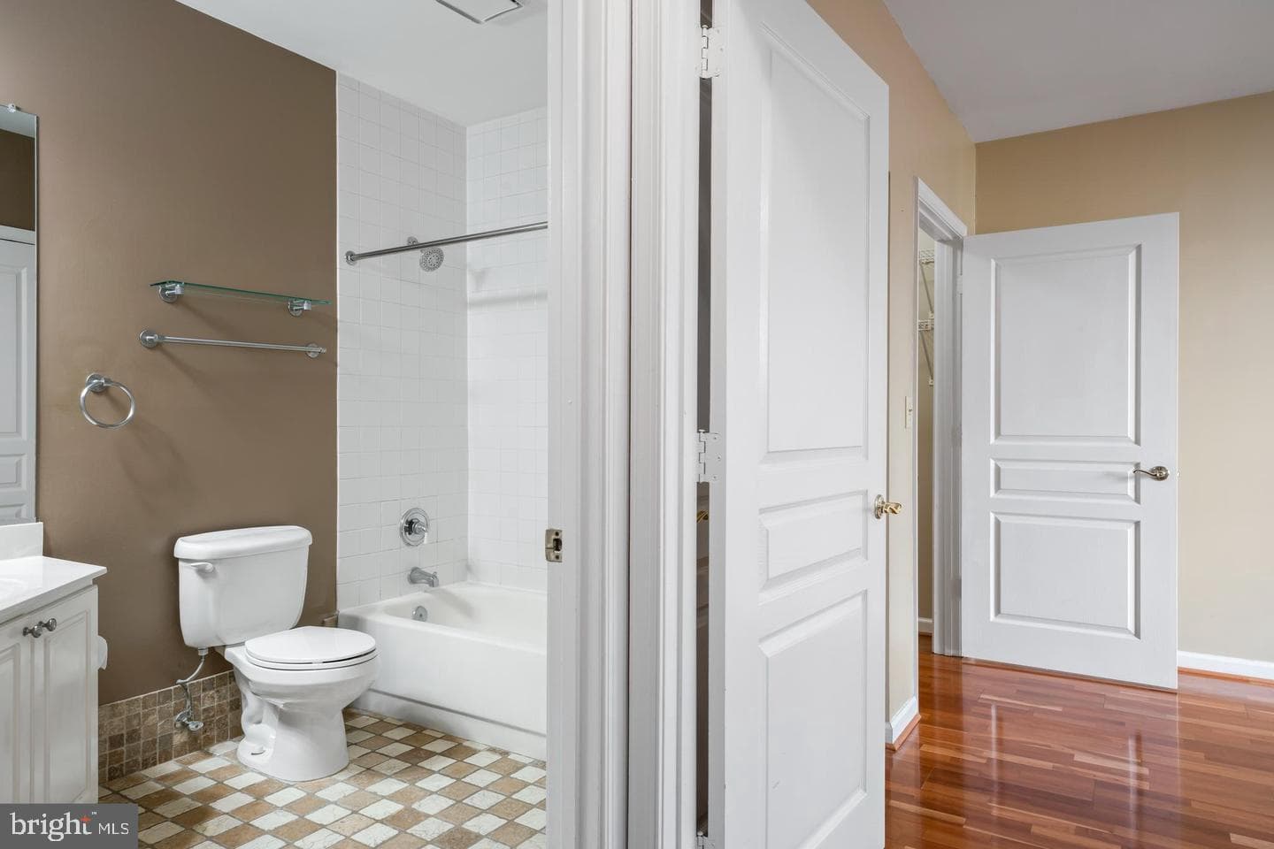2204 Westcourt Lane #113 photo 21