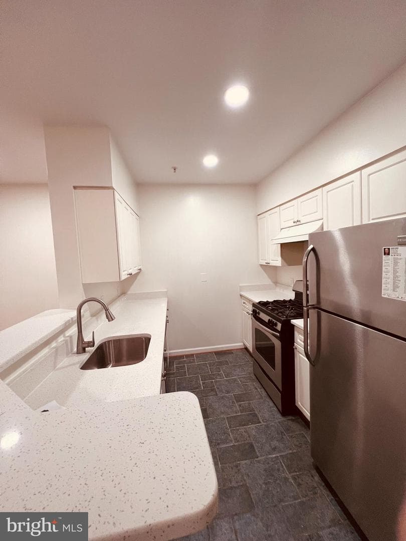 2204 Westcourt Lane #113 photo 3