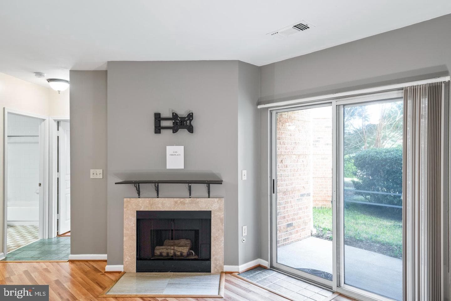 2204 Westcourt Lane #113 photo 8
