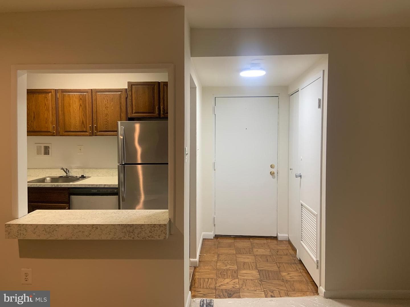 6001 Arlington Boulevard #903 photo 5