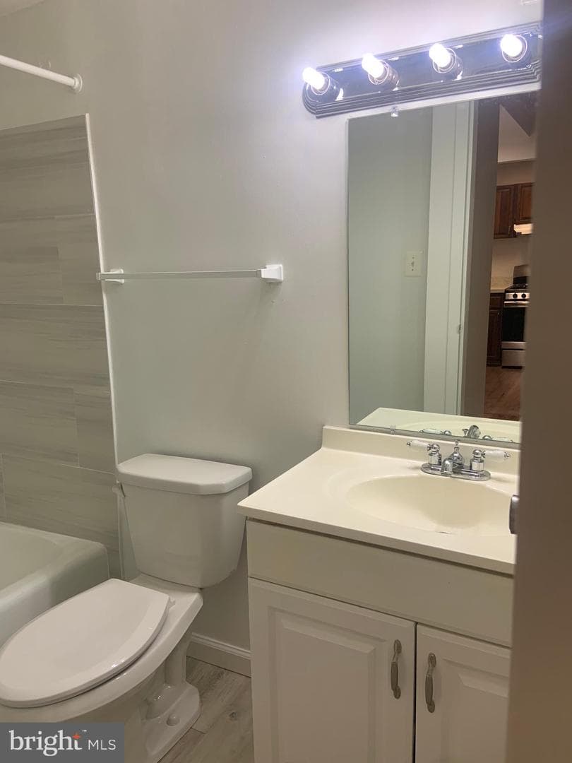 6001 Arlington Boulevard #903 photo 7
