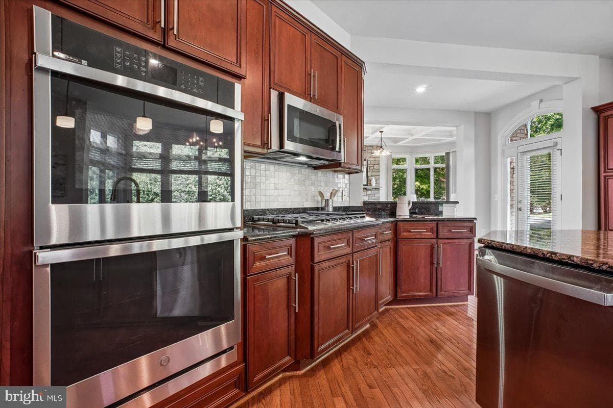 11040 Heathland Drive photo 11