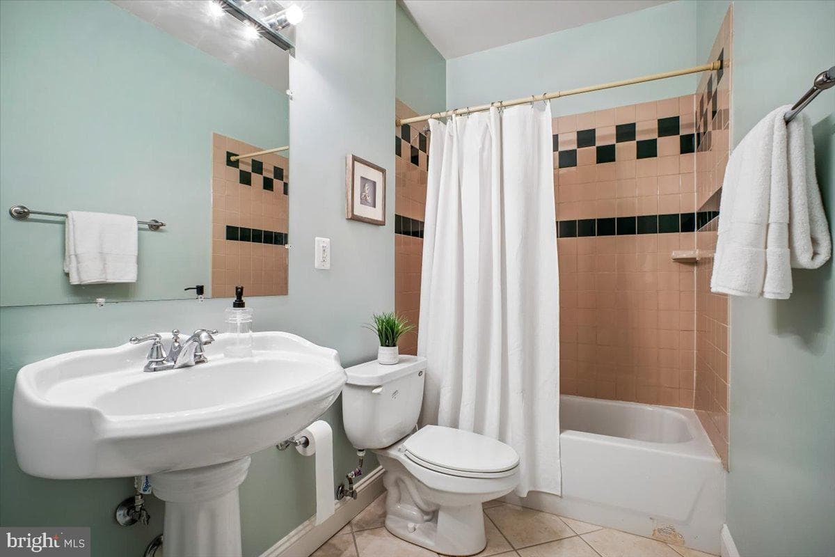 11040 Heathland Drive photo 44