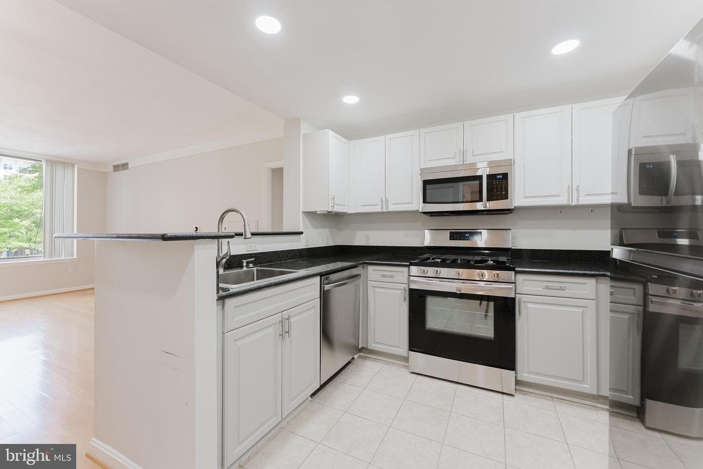 2726 Gallows Road #202 photo 8