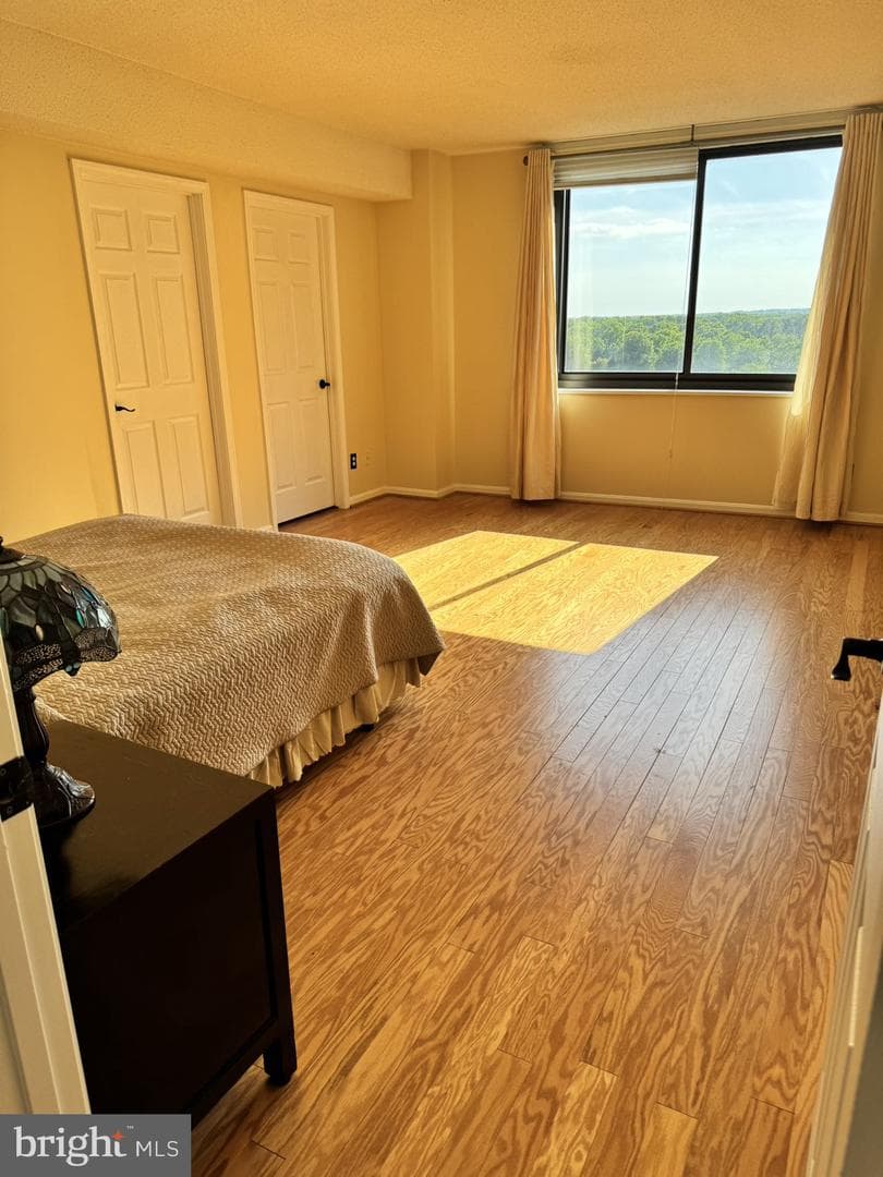 3713 S George Mason Drive #1005 photo 11