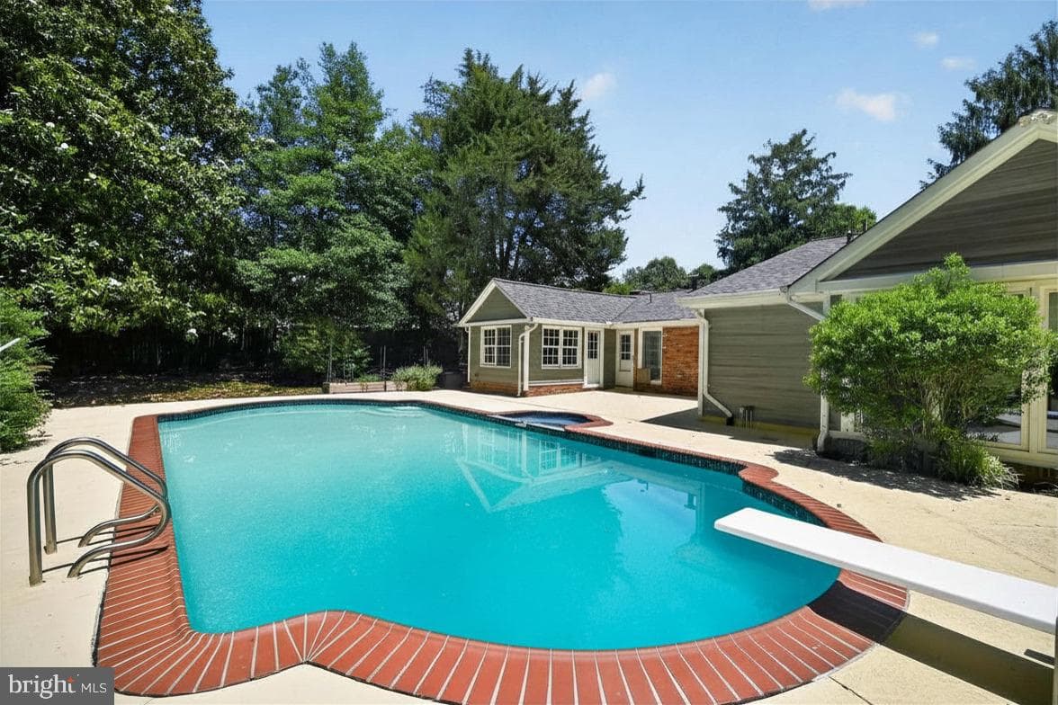 4042 Doveville Lane photo 30