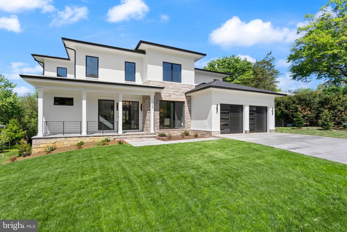 1324 Titania Lane photo 4