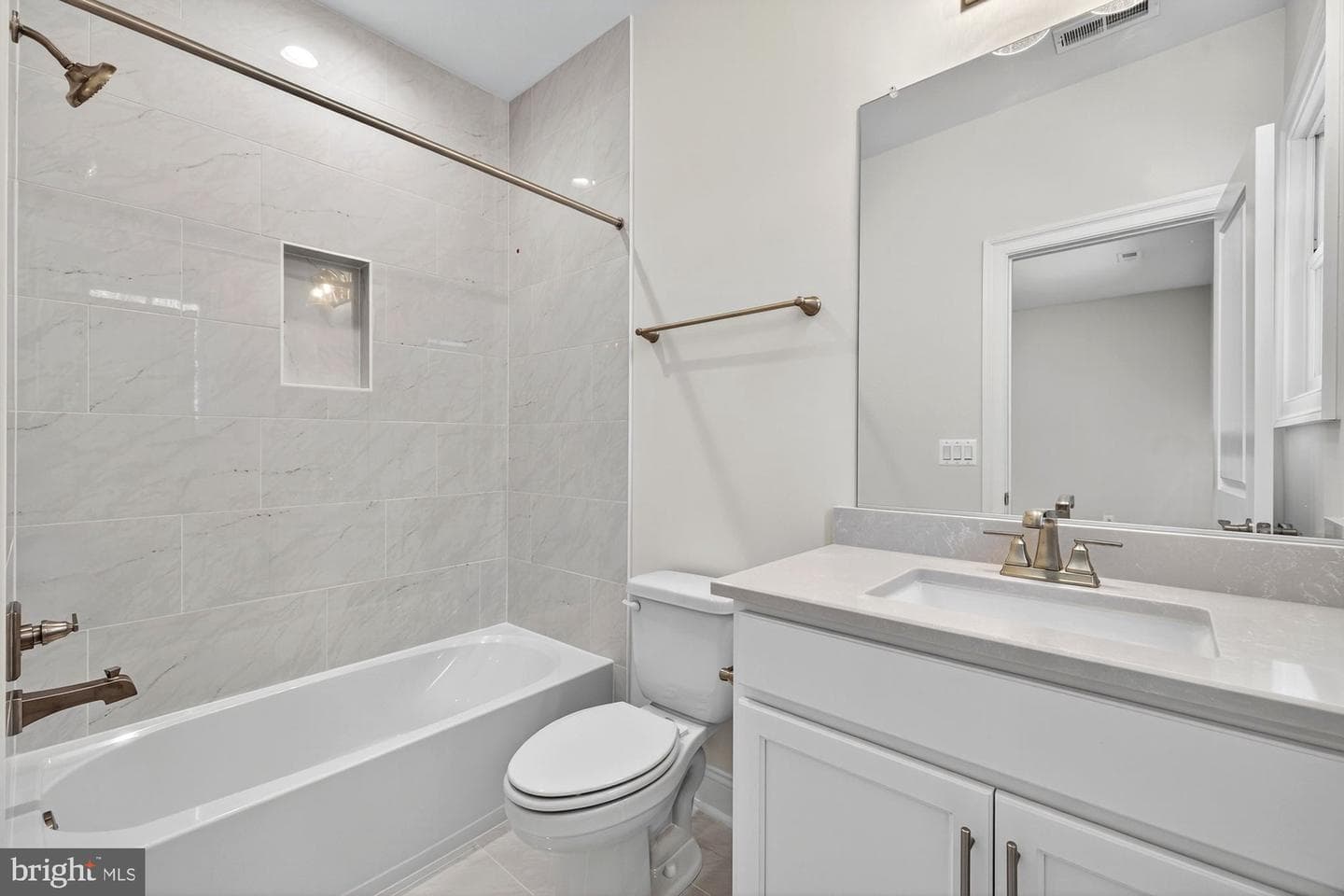 608 Roberts Drive NW photo 28