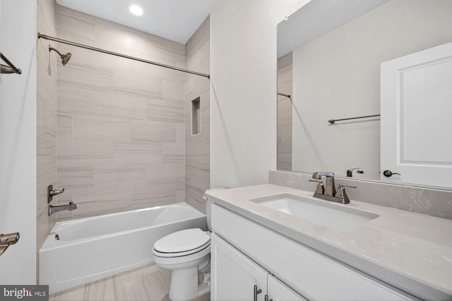 608 Roberts Drive NW photo 35