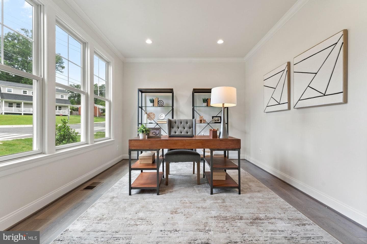 505 Glyndon Street NE photo 4