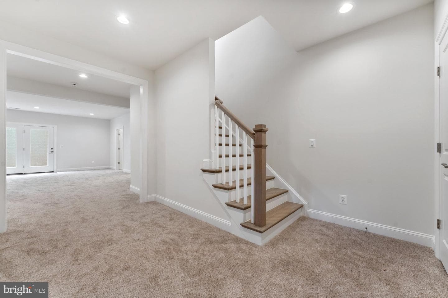 505 Glyndon Street NE photo 49