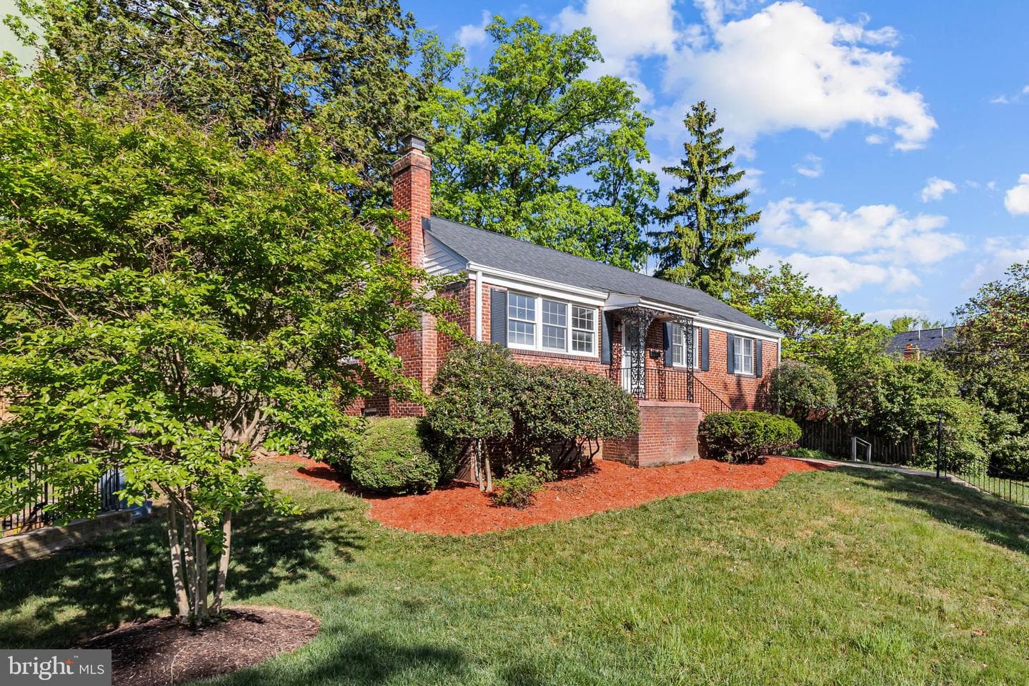 2520 Buckelew Drive, Falls Church