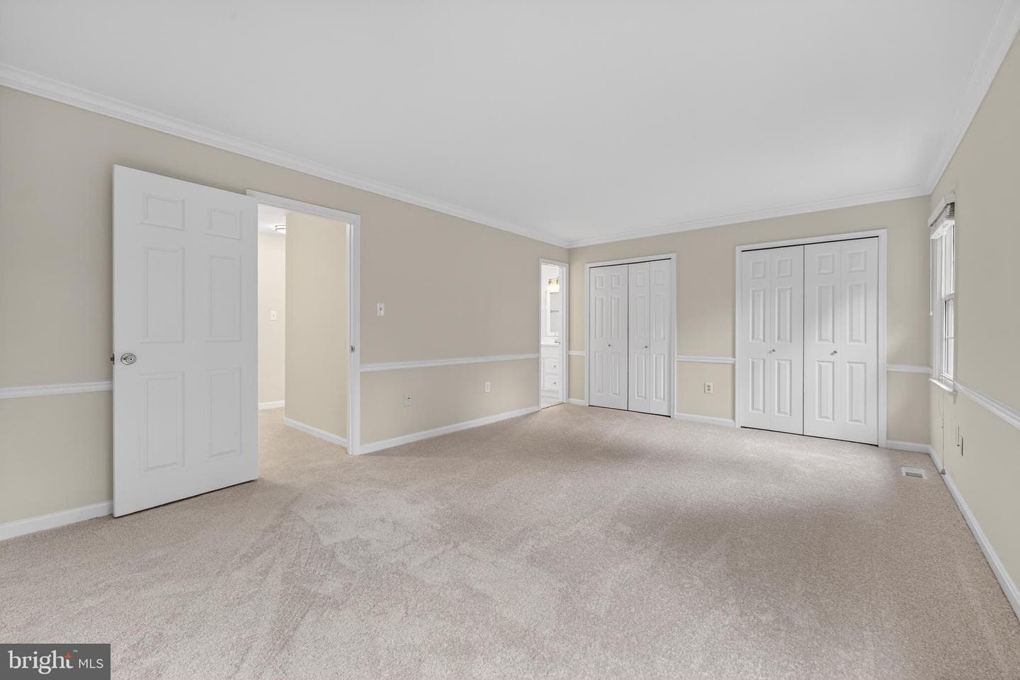 7503 Amesbury Court photo 13