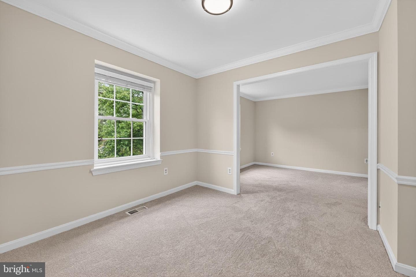 7503 Amesbury Court photo 17