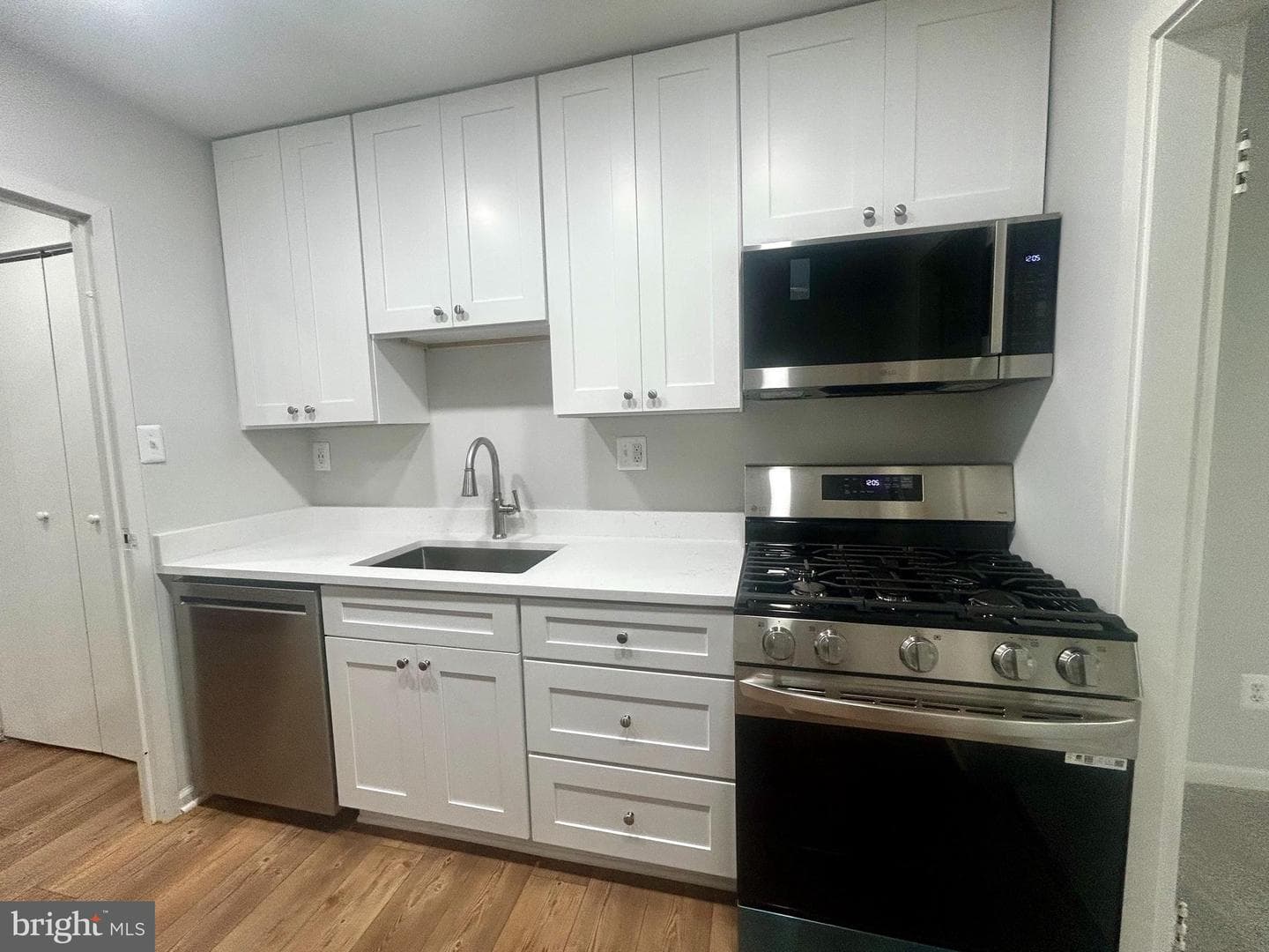 6001 Arlington Boulevard #423 photo 6