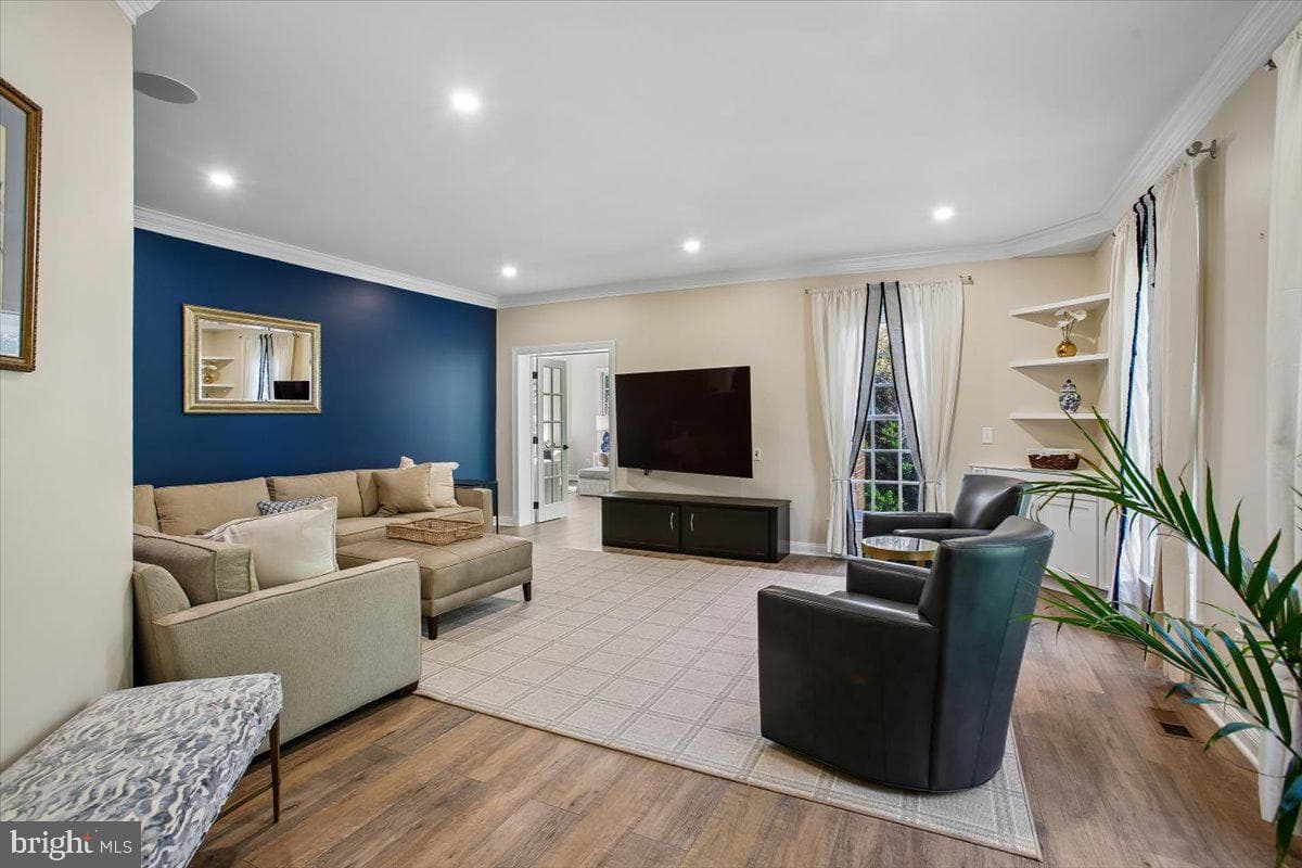 11133 Oakton Road photo 16