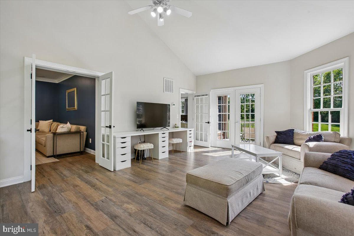 11133 Oakton Road photo 24