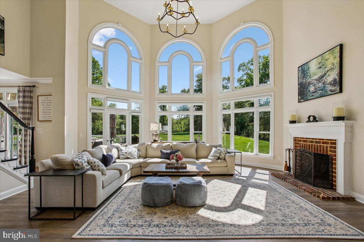 11133 Oakton Road photo 3