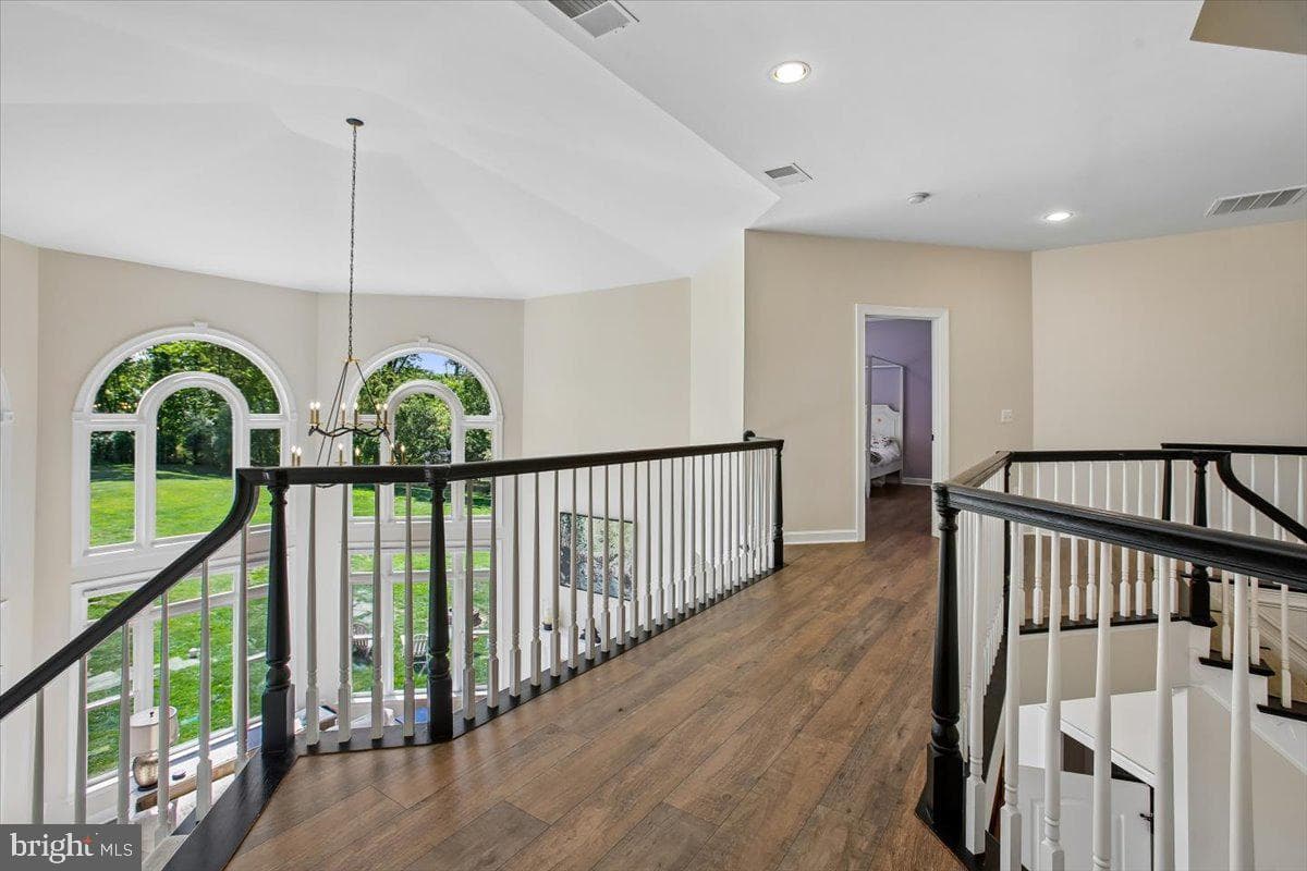 11133 Oakton Road photo 34