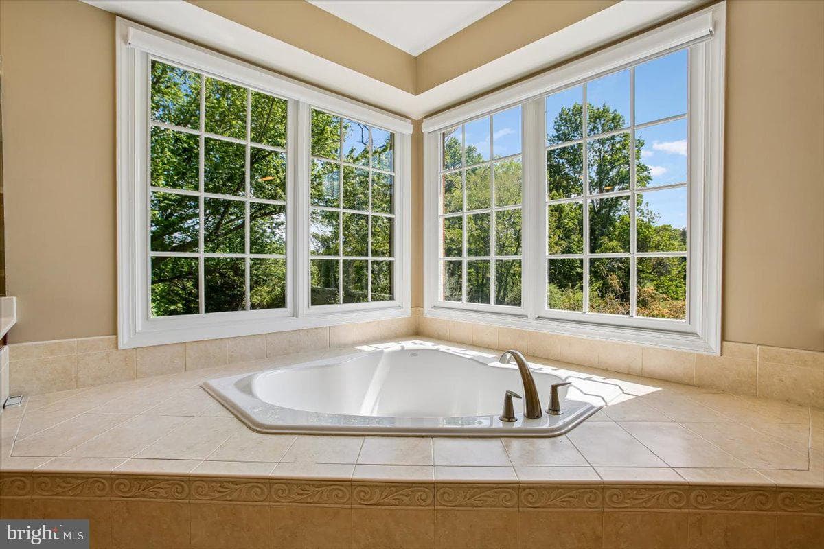 11133 Oakton Road photo 40