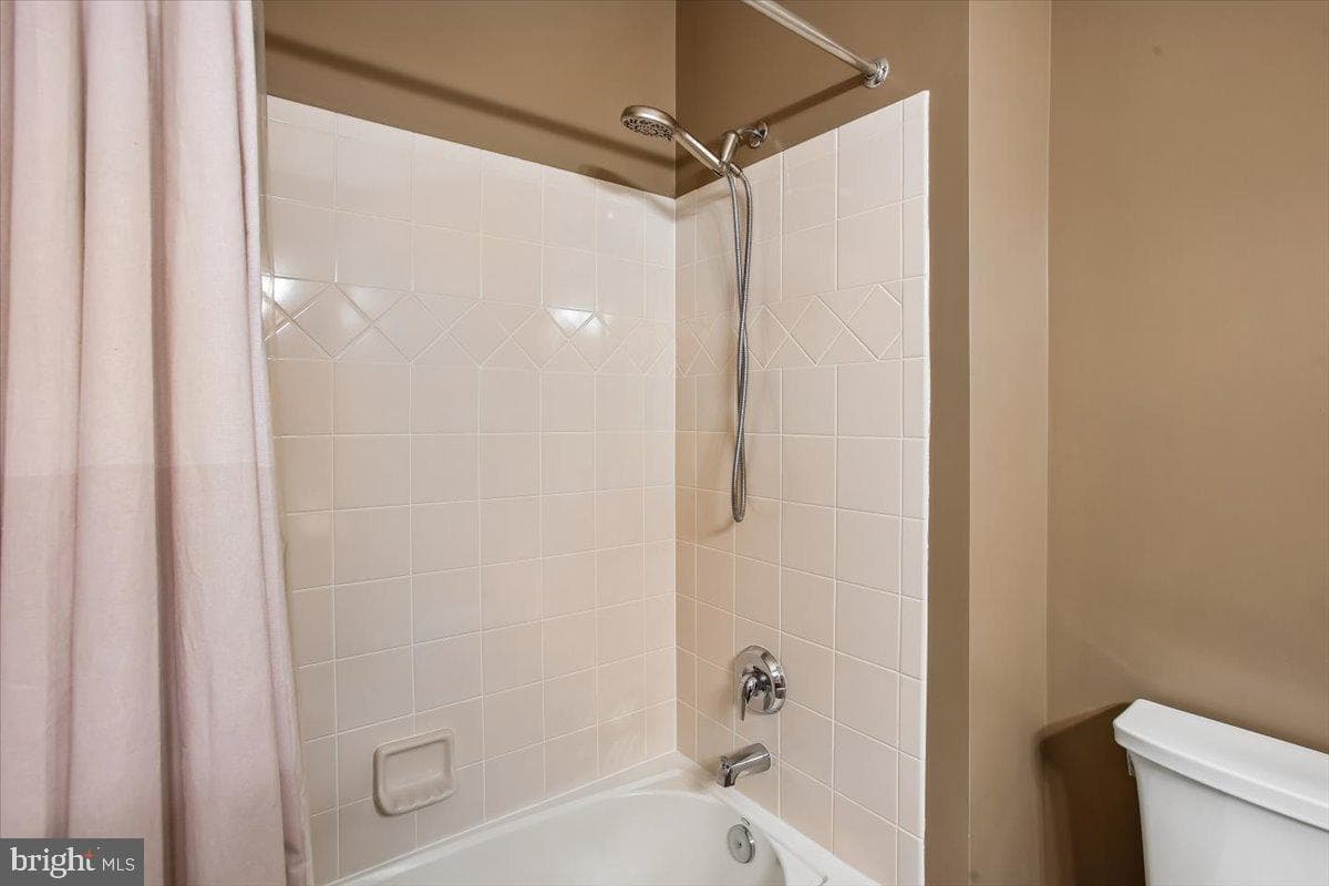 11133 Oakton Road photo 44