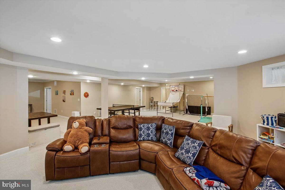 11133 Oakton Road photo 52