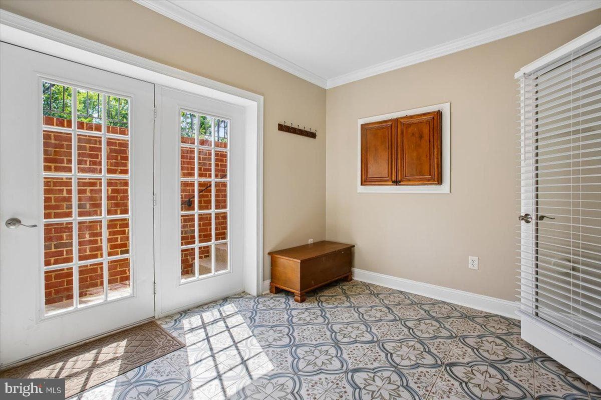 11133 Oakton Road photo 54