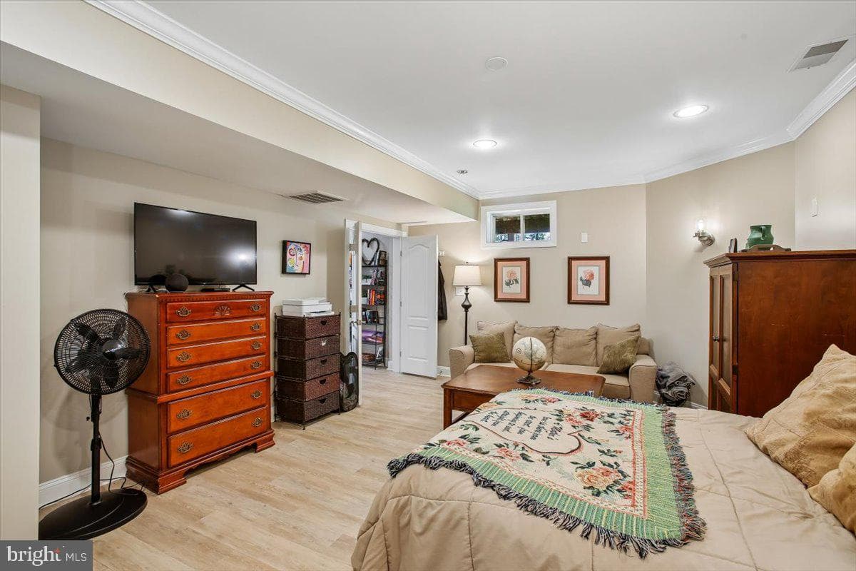 11133 Oakton Road photo 60