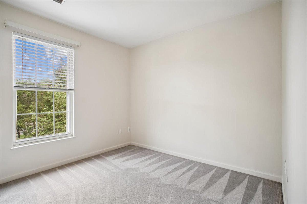 7496 Gadsby Square photo 17