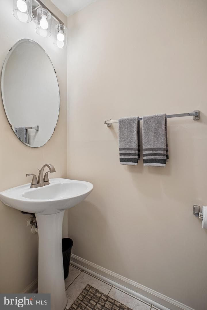 7496 Gadsby Square photo 25