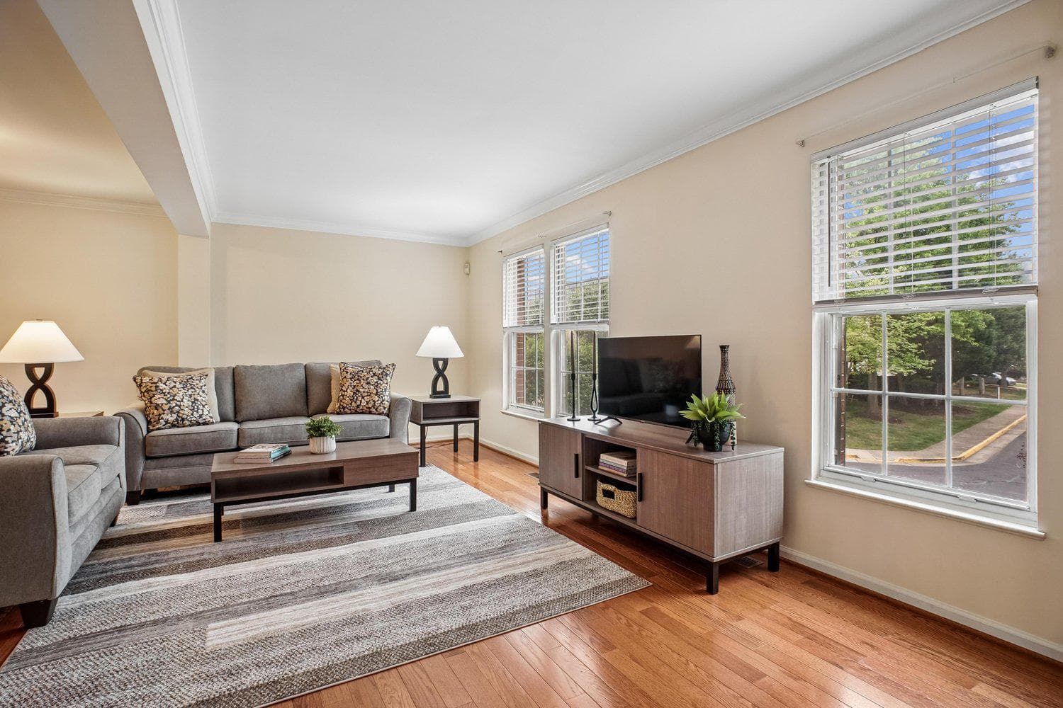7496 Gadsby Square photo 4