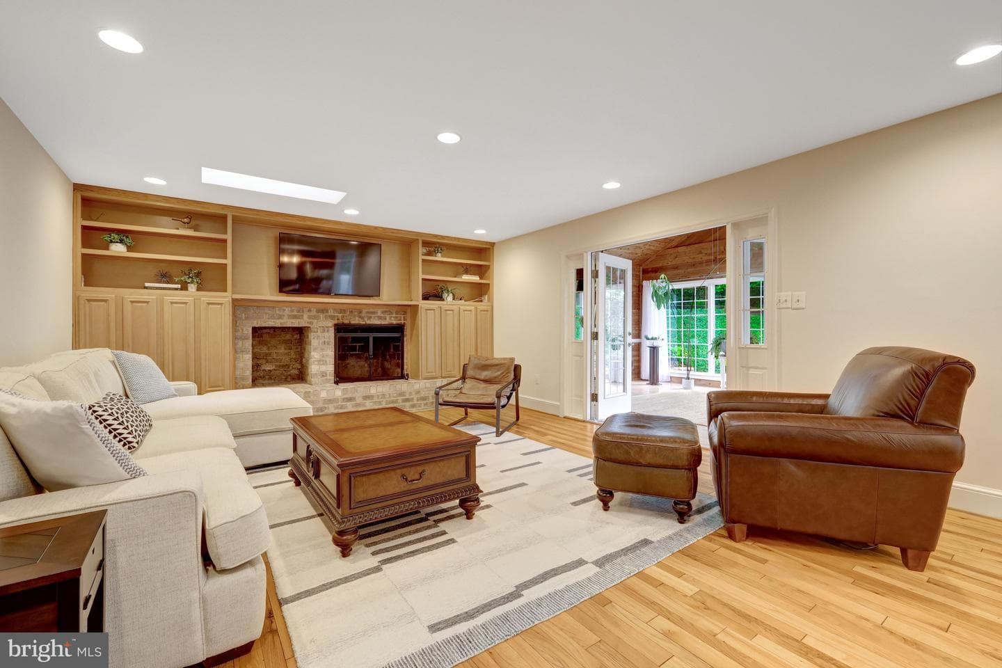 2068 Kedge Drive photo 3
