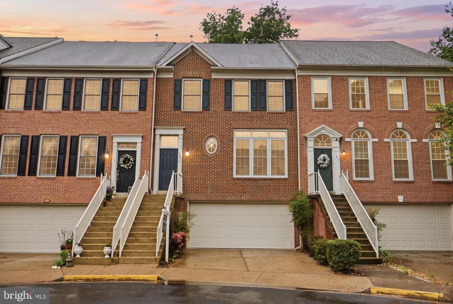 125 Roland Court SW