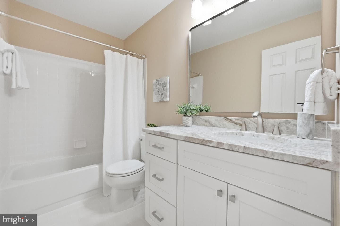 125 Roland Court SW photo 28