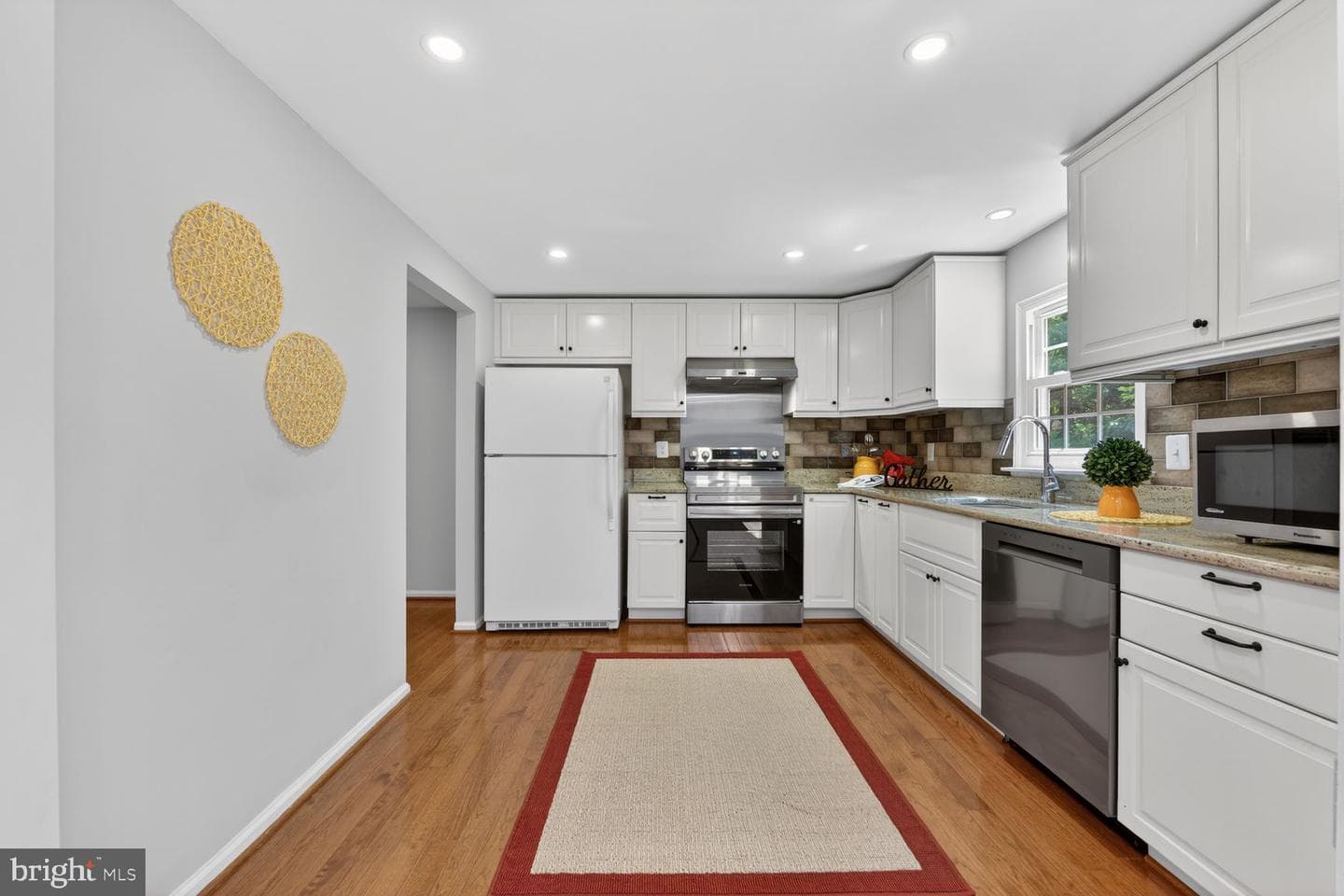10041 Chestnut Wood Lane photo 5