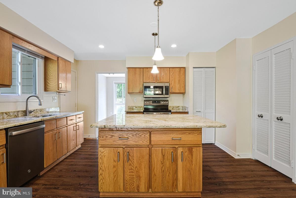 11814 Blue Spruce Road photo 11
