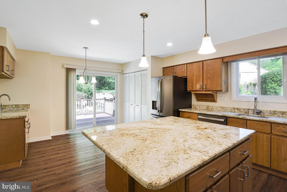 11814 Blue Spruce Road photo 8