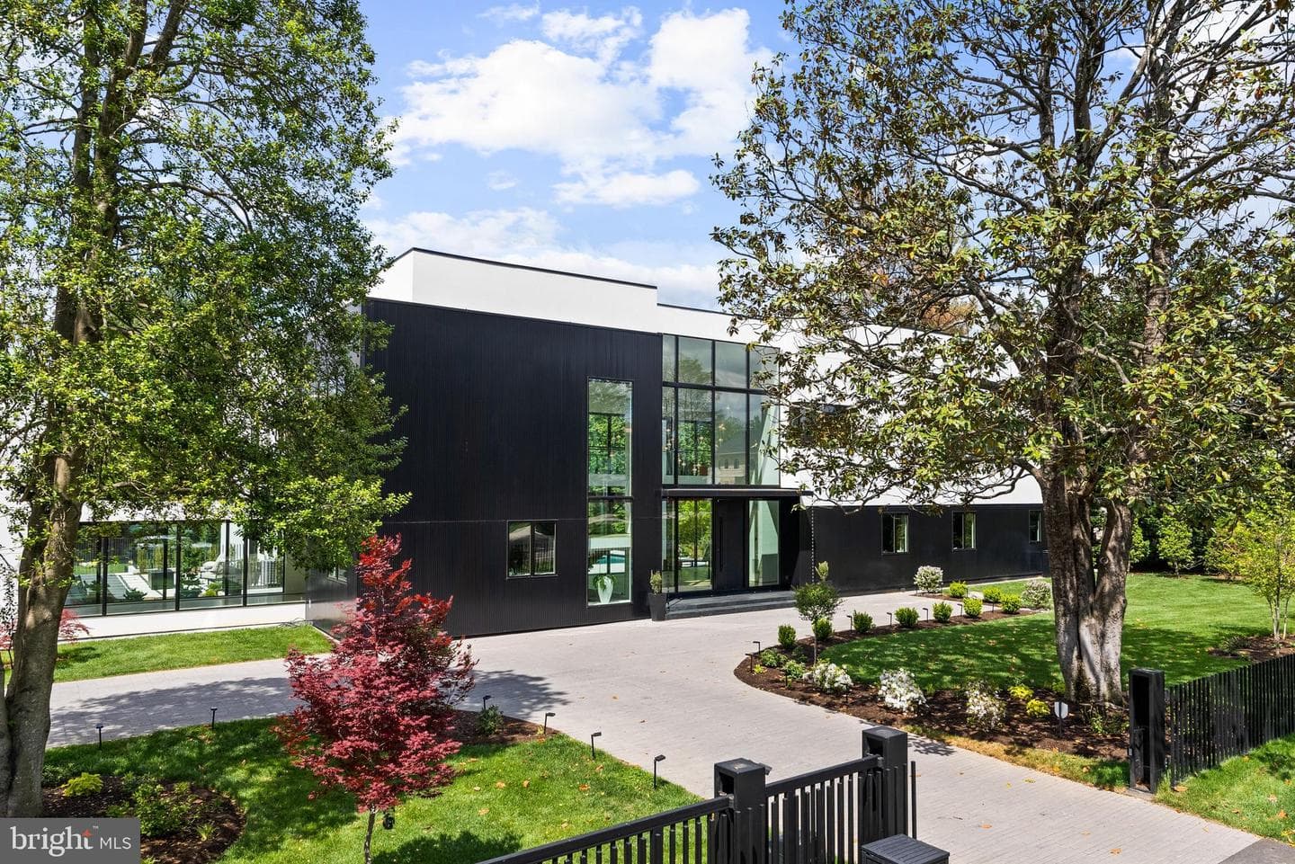 8970 Brook Road, Mclean